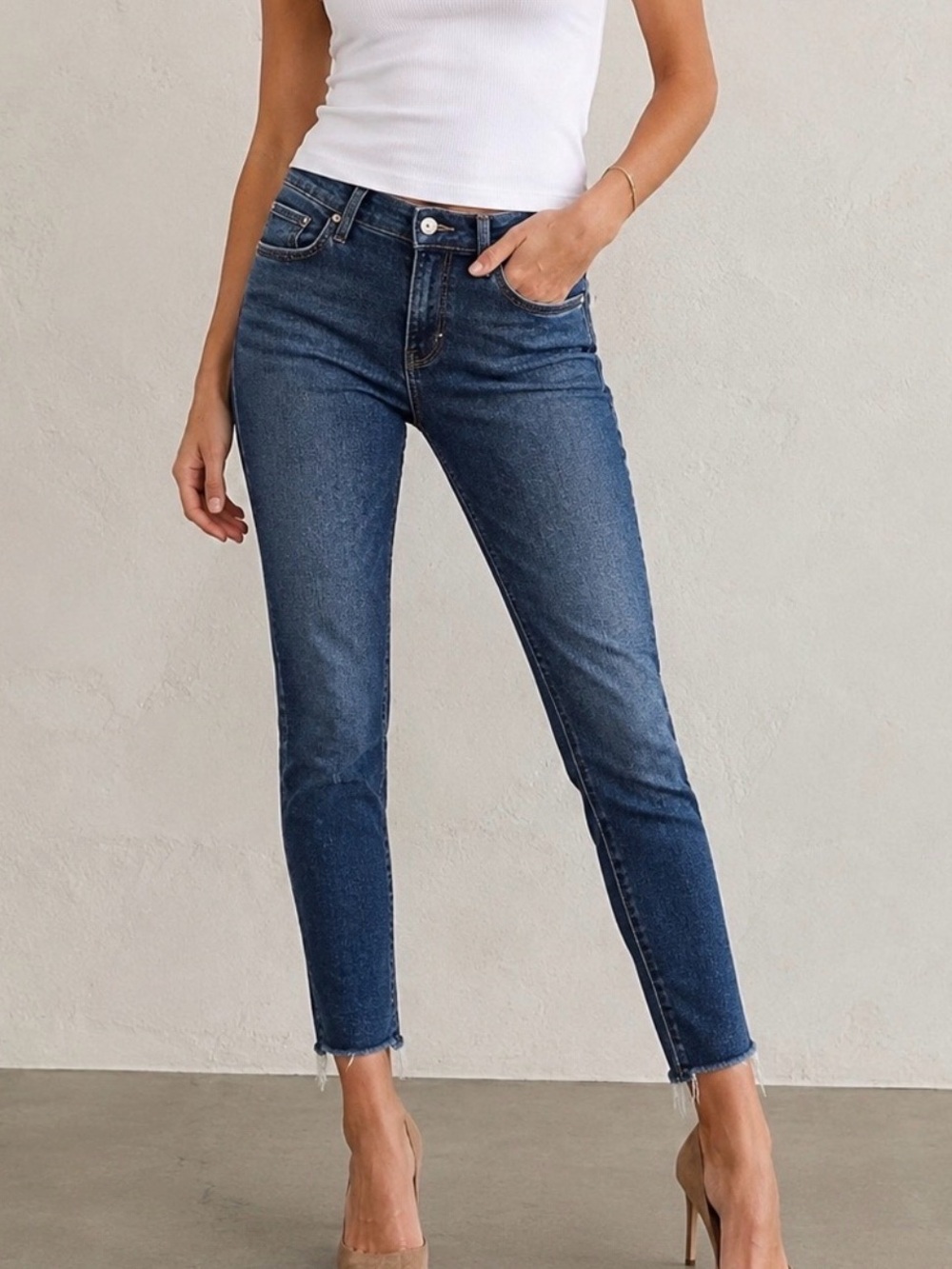 AG Adriano Goldschmied The Harper Dark Wash Slim Straight Ankle Jeans 30